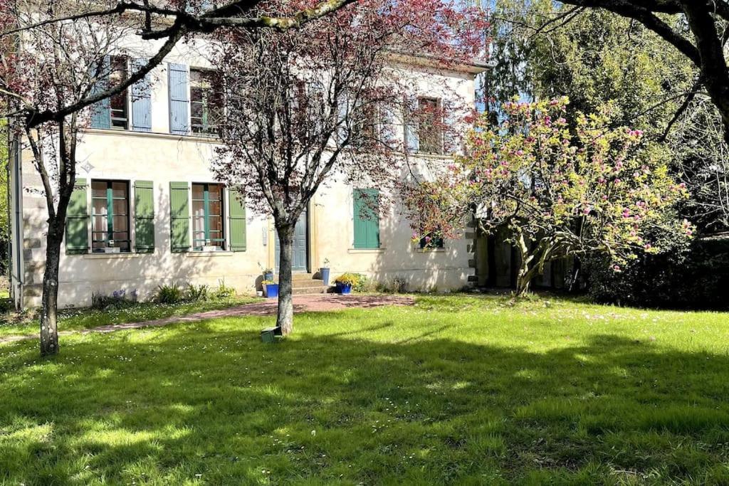Le Manoir Mermoz : Appartement T2 Tout Equipe レンヌ エクステリア 写真